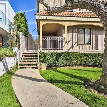 Santa Monica Townhome - Close To Beach!
